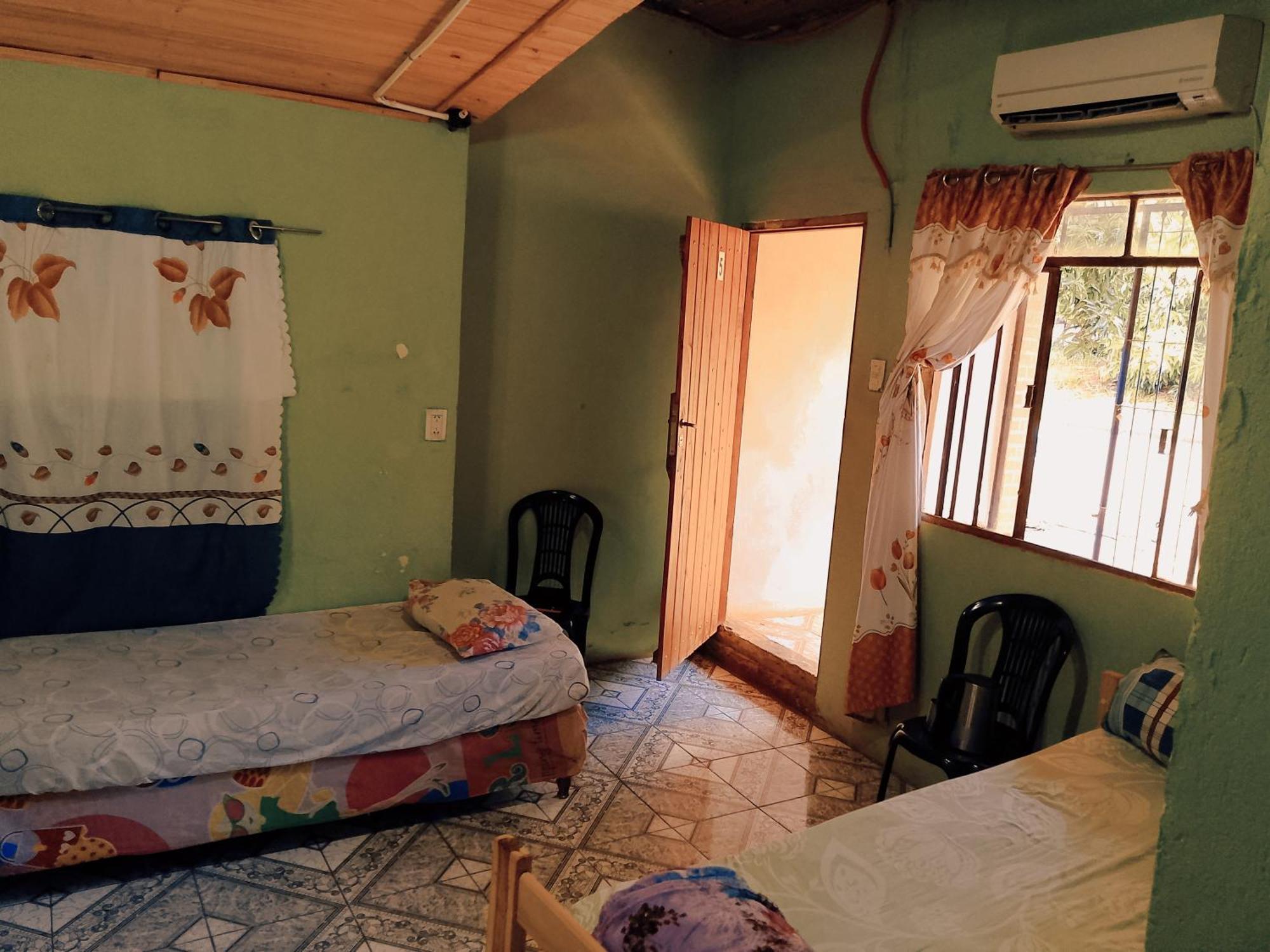Hostel Loli Puerto Iguazu Phòng bức ảnh